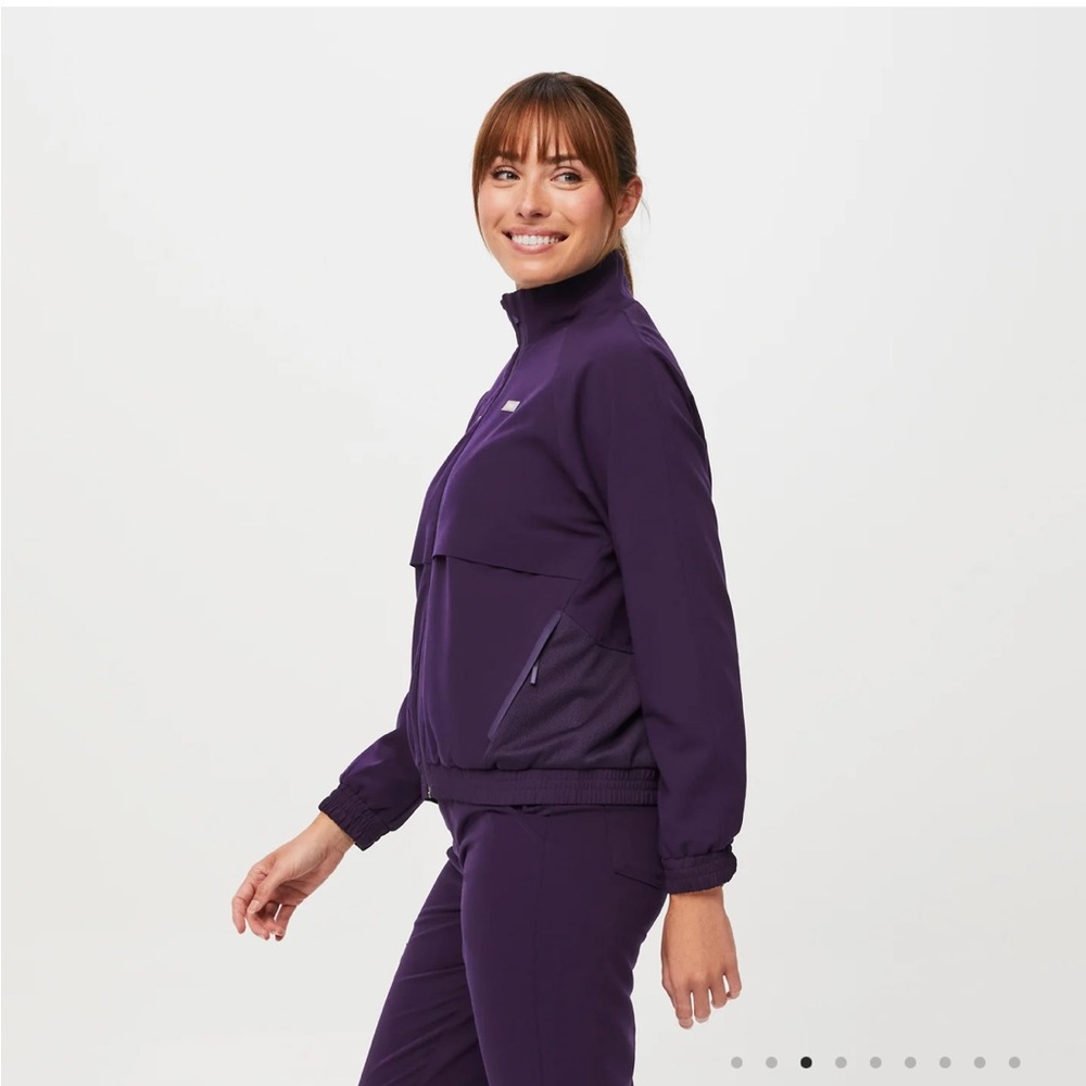 Figs Sydney Scrub Jacket